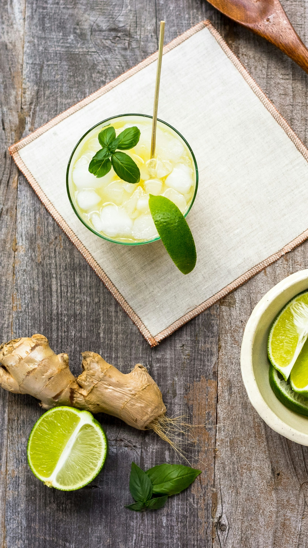 Fresh ginger root and ginger supplements for men's health and vitality