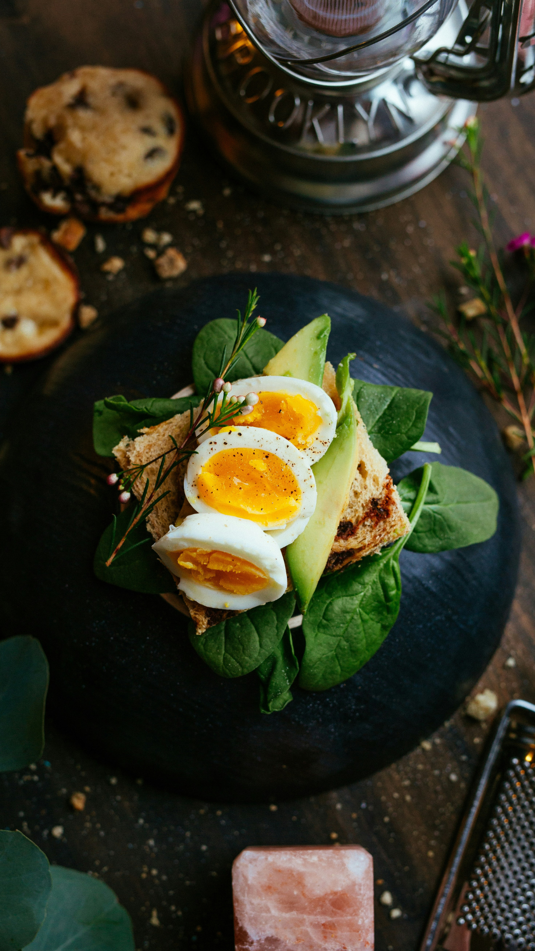 Vitamin B12 benefits for brain health, mood, and cognitive function